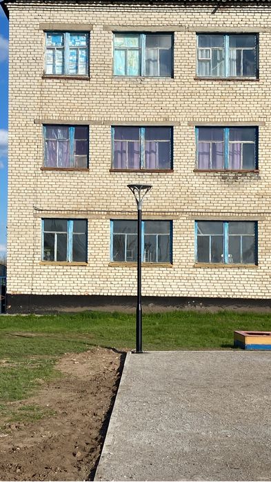 Установка парковых светильников.