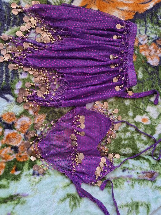 Продам новогодние детские костюмы