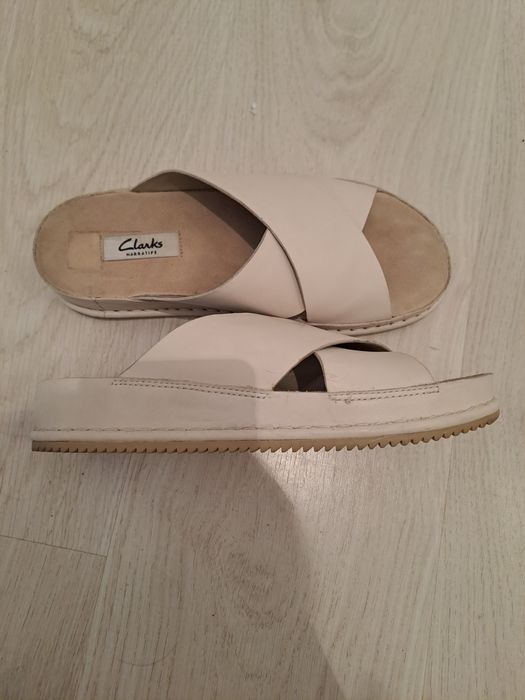 Продам шлепанцы на платформе