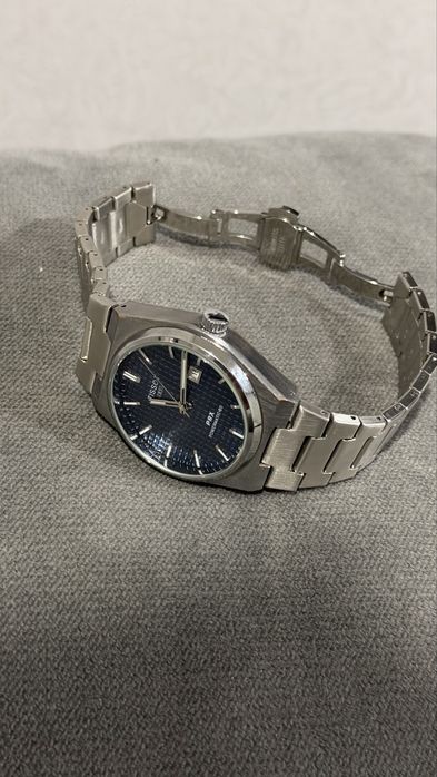 Часы TISSOT, серебрянные