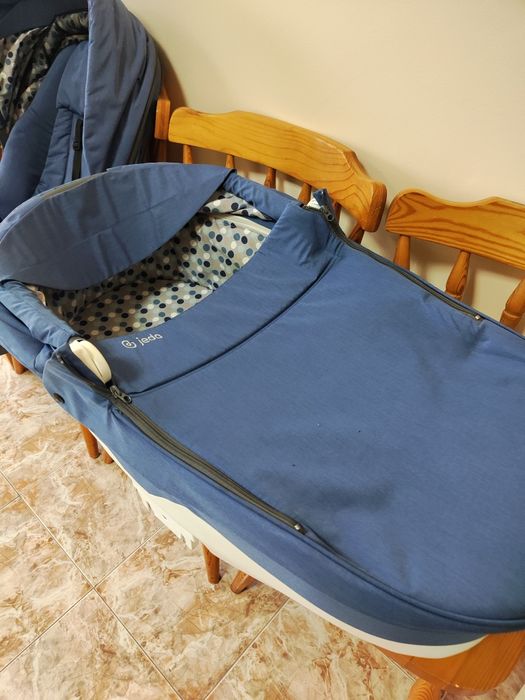 Бебешка количка Jedo