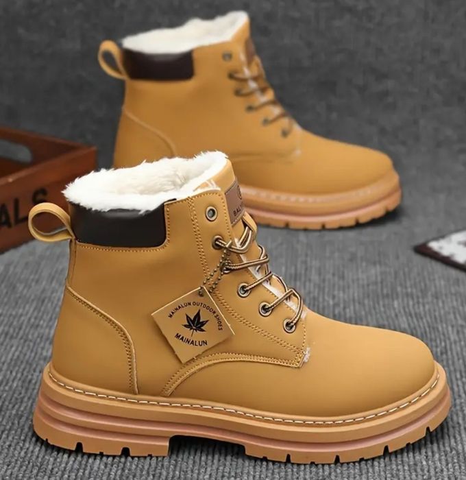 Ботинки мужские зимние теплые. Новые. В наличии только 45 размер