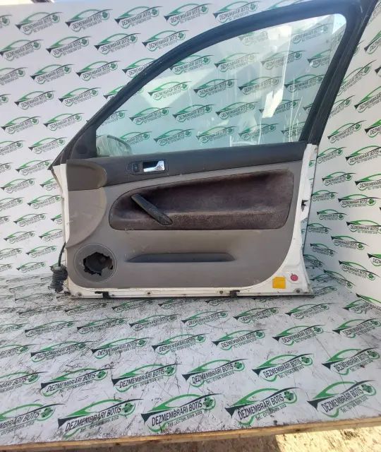 Usa / Portiera fata dreapta Volkswagen VW Passat 2002