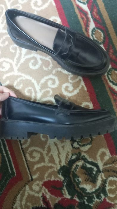 Продам Лоферы черные