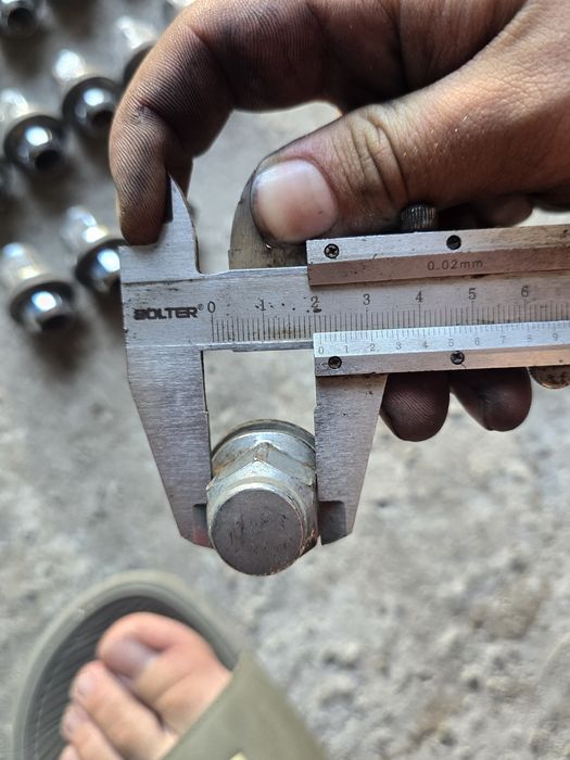 Гайки джанти 12х1,5 ключ 21