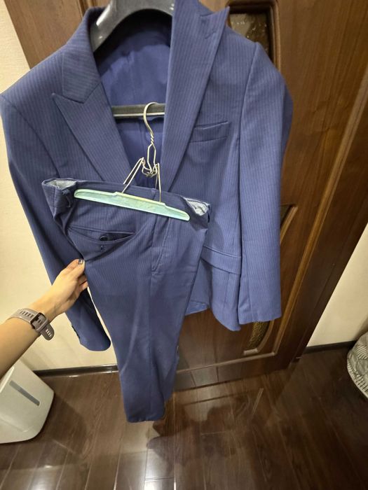 Фирменный костюм 48 размер М слим