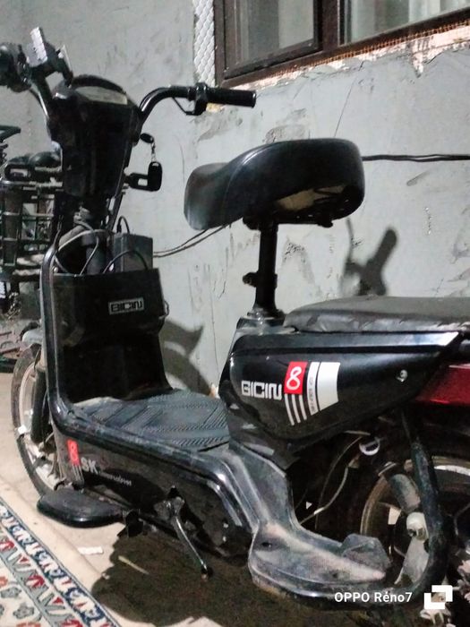 Скутер сатылады ск8