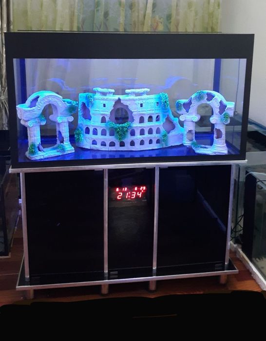 АКВА СЕРВИС Изготовление и ремонт аквариума обслуживание и другие усл