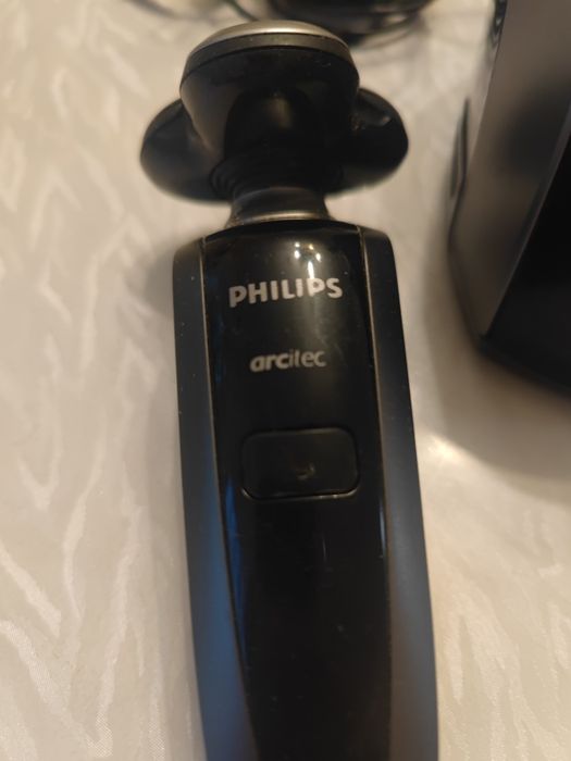 электробритва PHILiPS оригинал