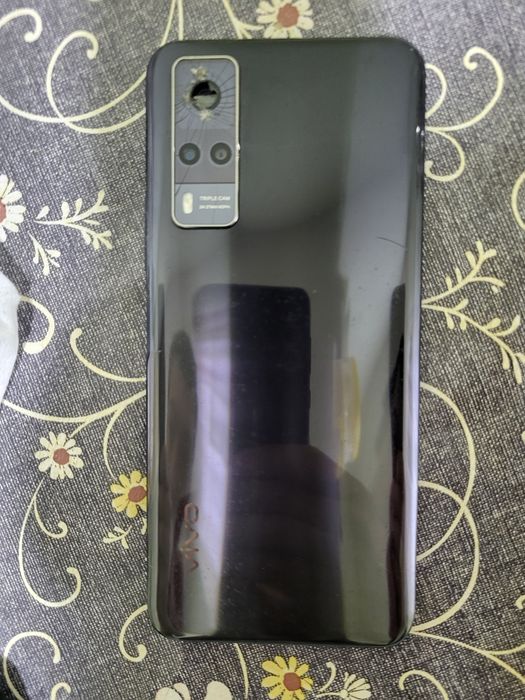 Vivo Y31 телефон
