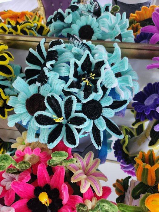 Decoratiuni florale lucrate manual