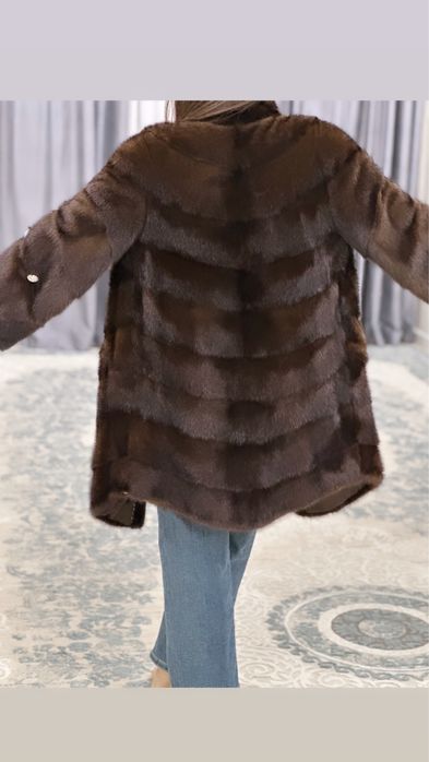 Продаю шубу норковую