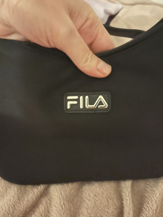 Дамска чанта фила