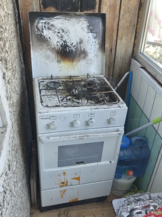 Продам газ плита
