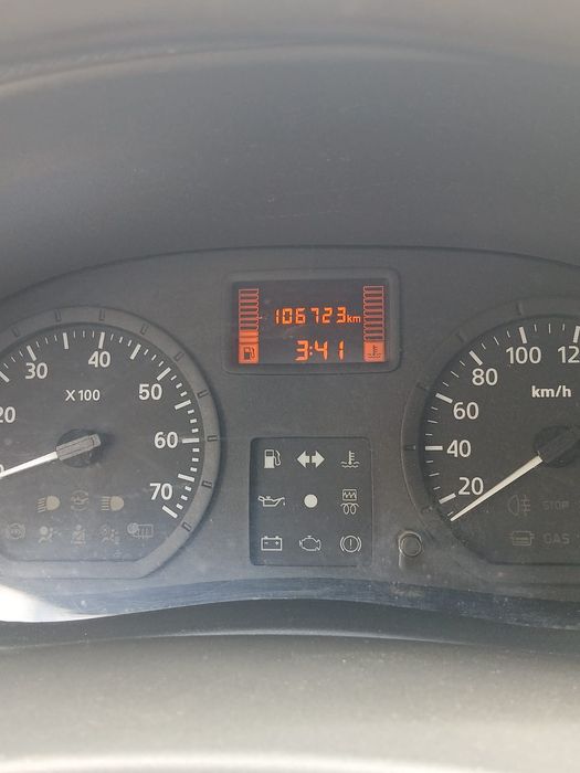 Vând Dacia Logan  1.4