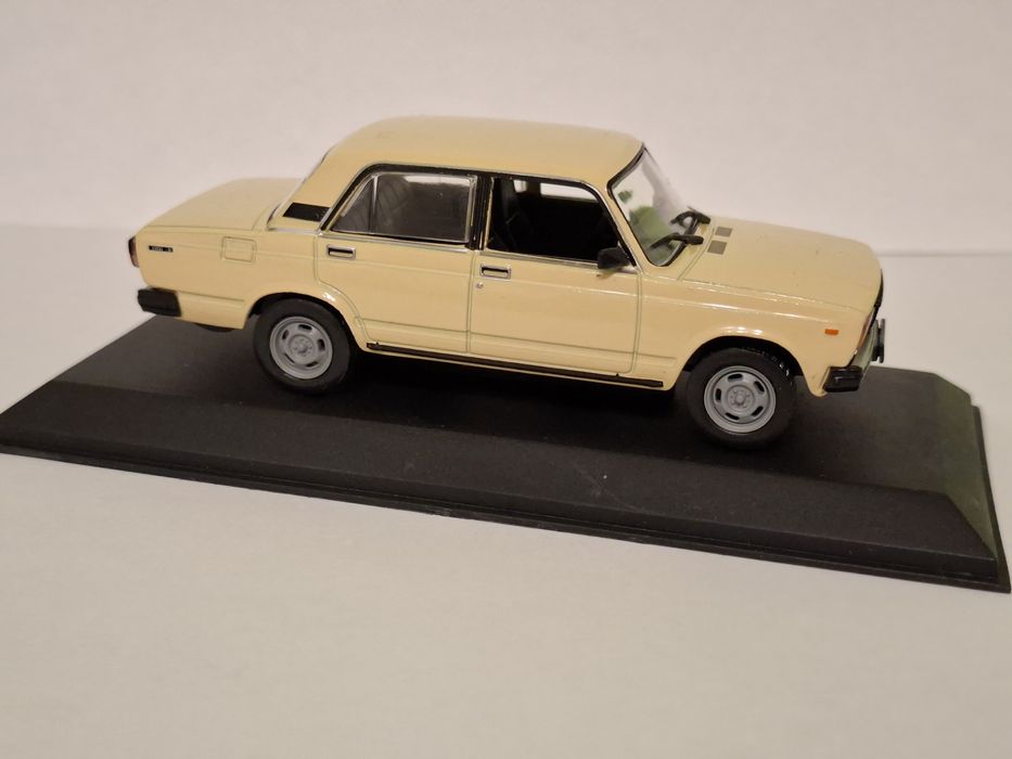 Macheta Lada scara 1.43
