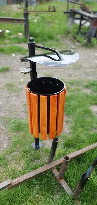 Cosuri de gunoi rustice