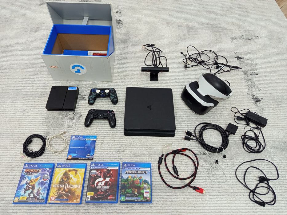 Play Station 4 with VR