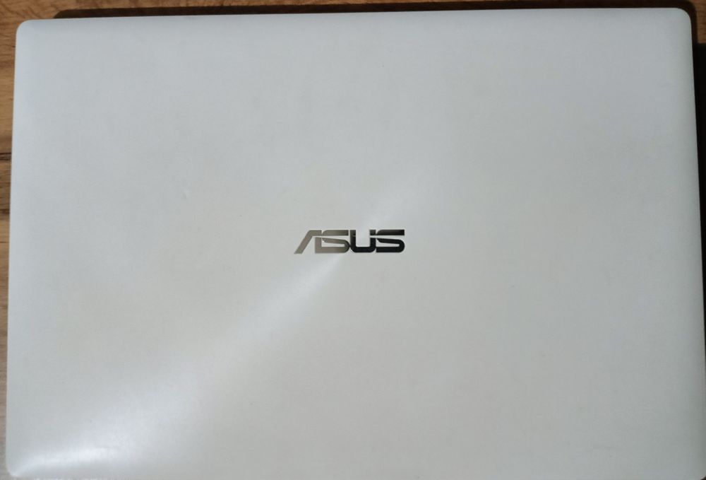 Asus x553m продам