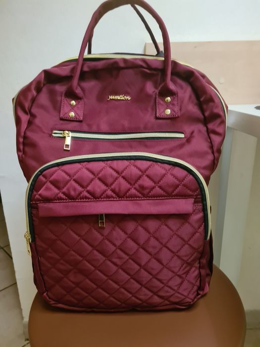 Vând geanta tip rucsac
