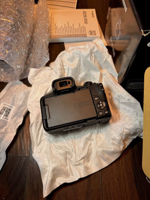 Canon r50 Mirrorless