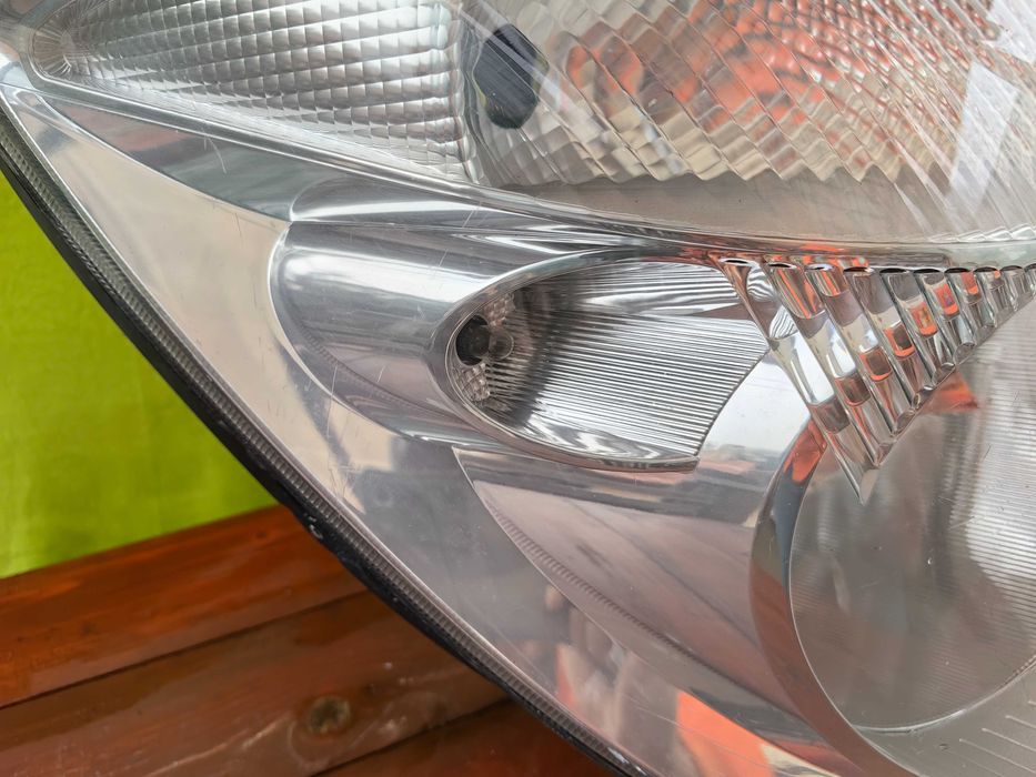 Фар за Mercedes Sprinter / Мерцедес Спринтер