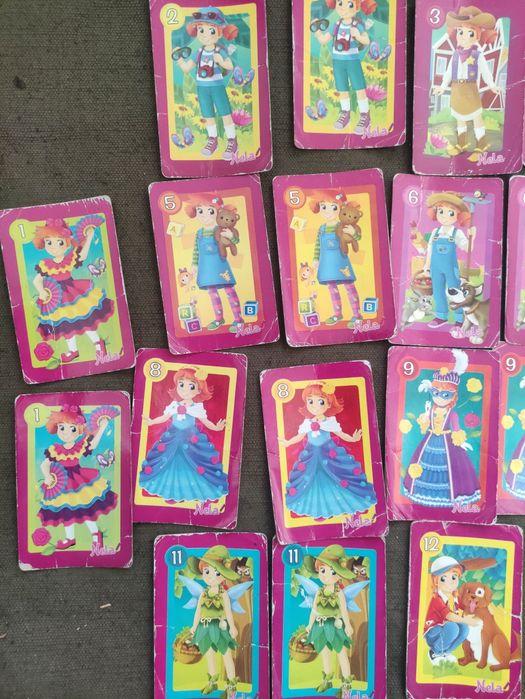 Продавам карти и жетони  Албум Star Wars .,карти Nela