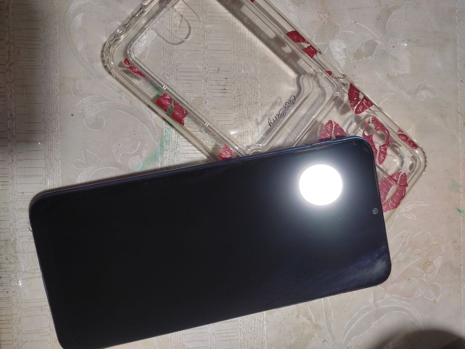 Samsung va Vivo tekefon arzonga