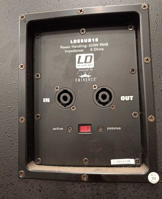 Vând 2 boxe și 2 subwoofer!
