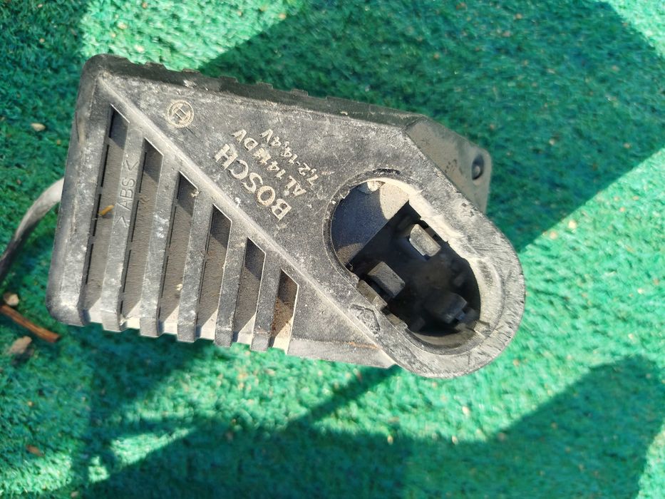 Перфоратора винтоверт а и зарядните работят но батериите не държат