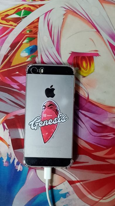 iphone SE рабочий 64 гб 2016 СРОЧНО!!!