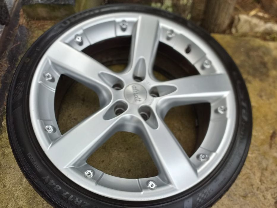 Vand jante aliaj R17 încălțate