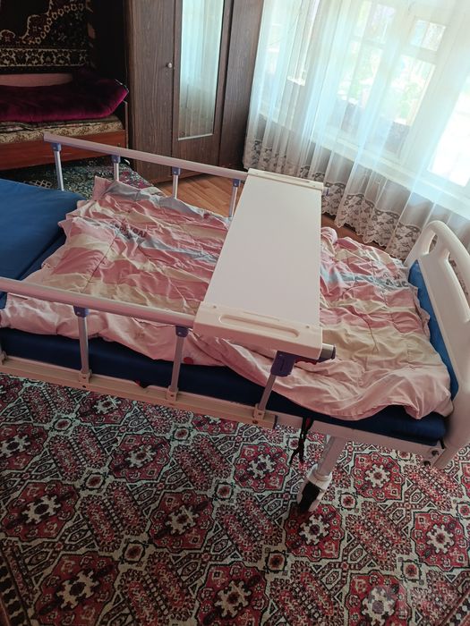 Продам кровать коталка в идеальном состояние