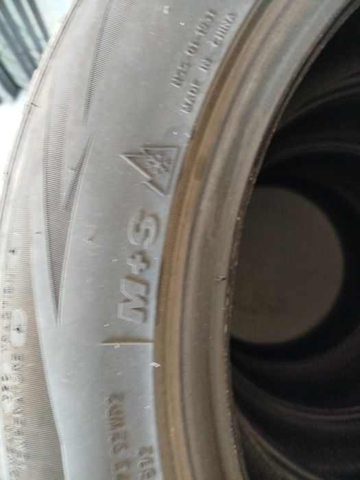 Шины  R17 215/55/17