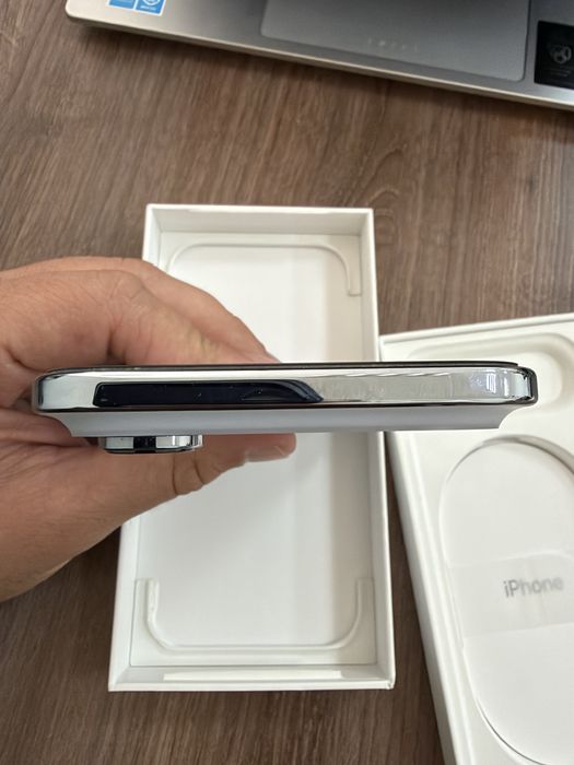 iPhone Air, Sky Blue, 256GB