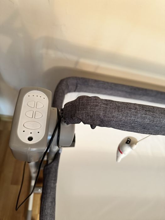 Манеж-кровать на колесиках