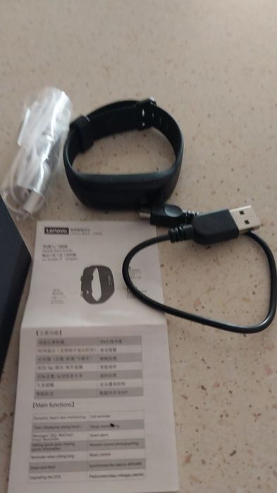 Фитнес браслет Lenovo
