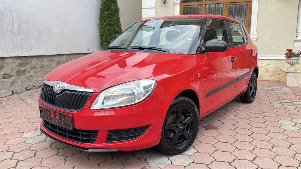 SKODA Fabia 2011 — imagine 3