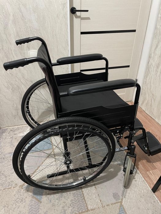 Инвалидная коляска