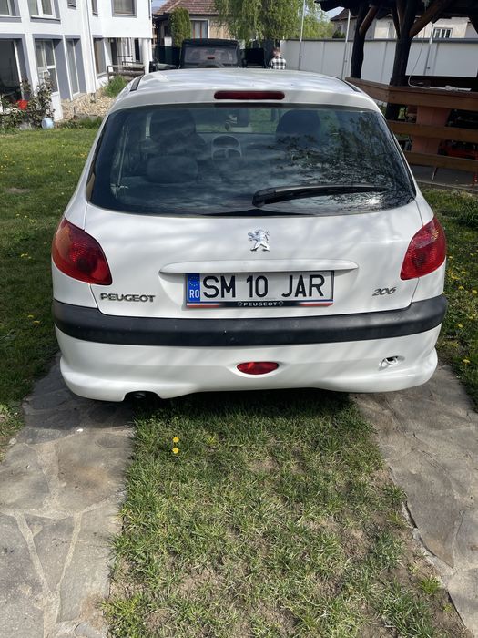 Vând Peujot  206