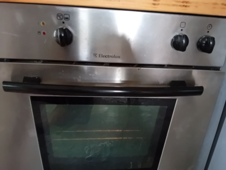 Cuptor electric și gaz cu ventilație  Electrolux