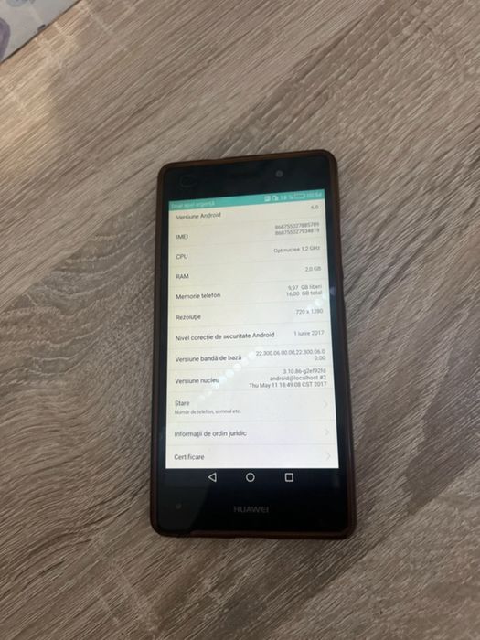 Huawei P8 Lite..