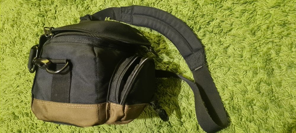 Geanta Canon Custom Gadget 100EG