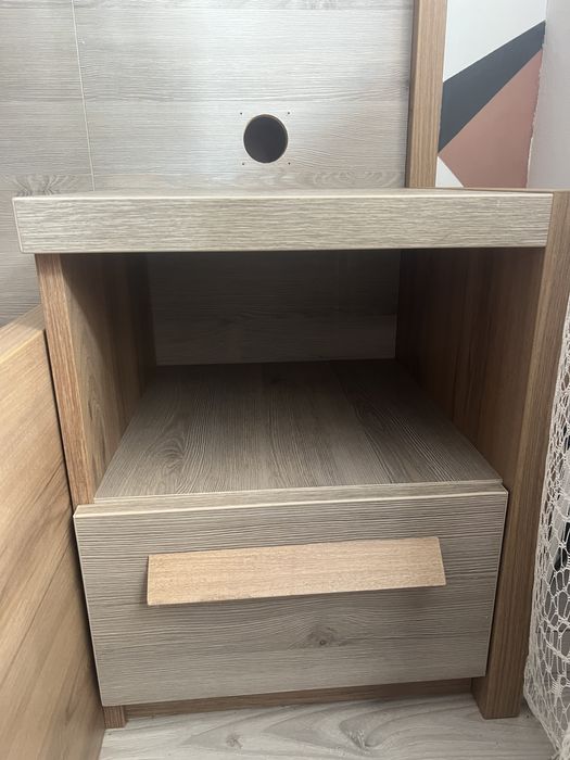 Pat matrimonial 180x200 cu tablie si noptiere integrate-design modern