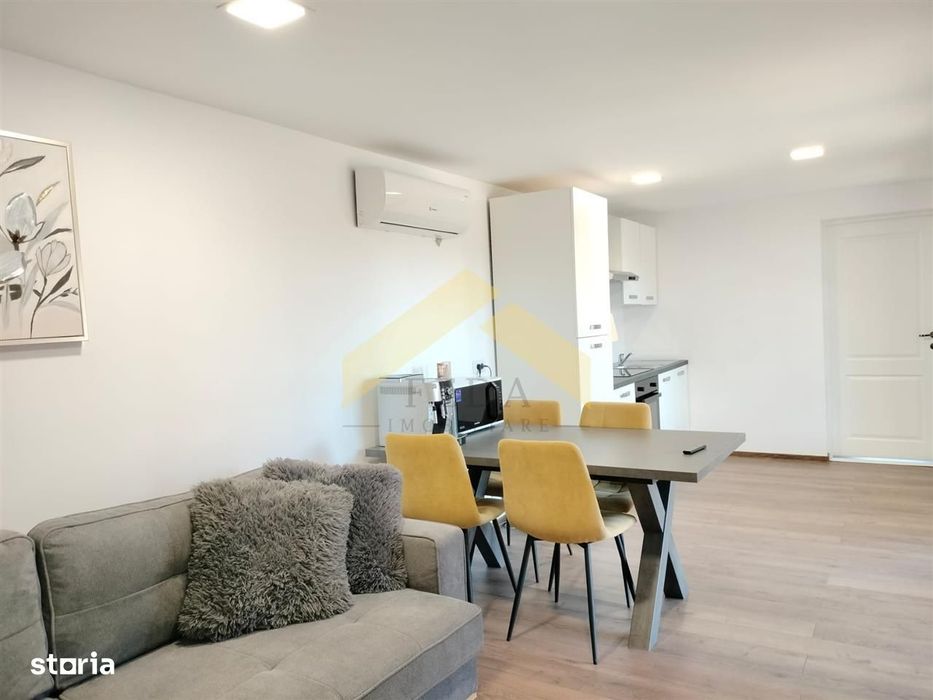 Casa cu trei camere  din containere  Frumuseni