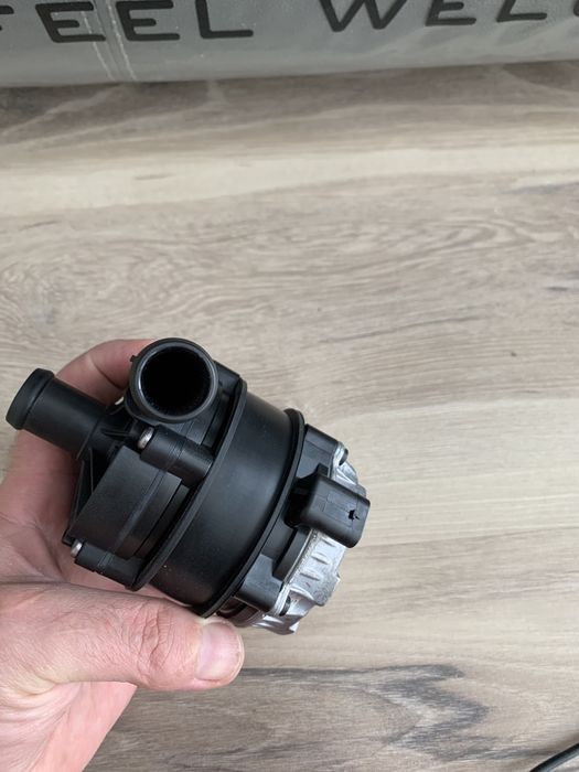 Pompa apă suplimentară 12v VAG