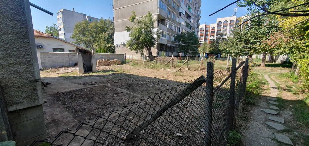 Дава се под наем Парцел в Търговище, Вароша - 350 кв.м за 102 € - Снимка #4