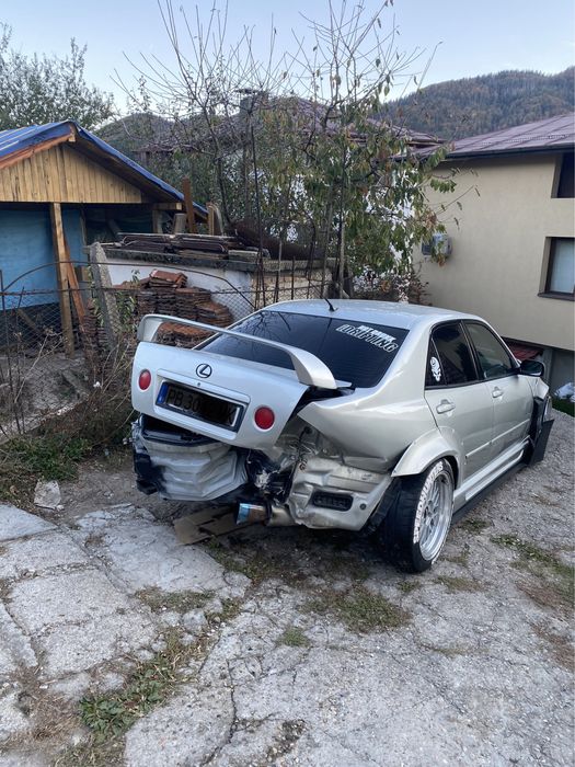 Lexus IS200/Лексус ИС200 на части