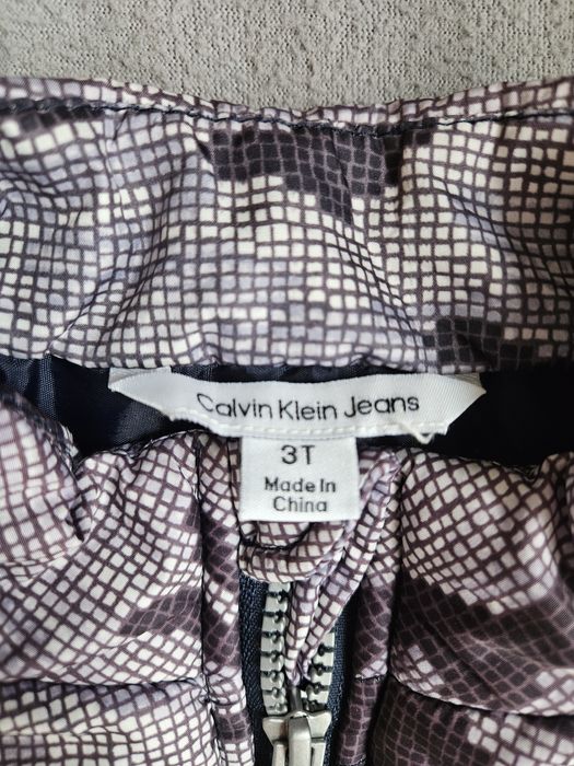 Calvin Klein елек, Nike яке за момче