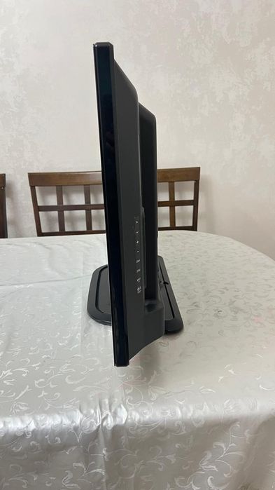 Продам ТВ, новый, диагональ 90 см